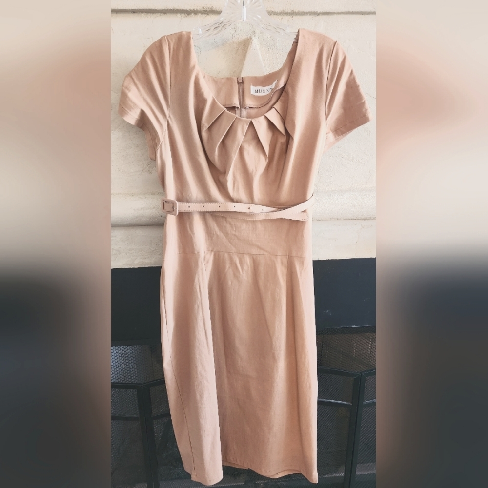 MUXXN tan dress, size 2XL